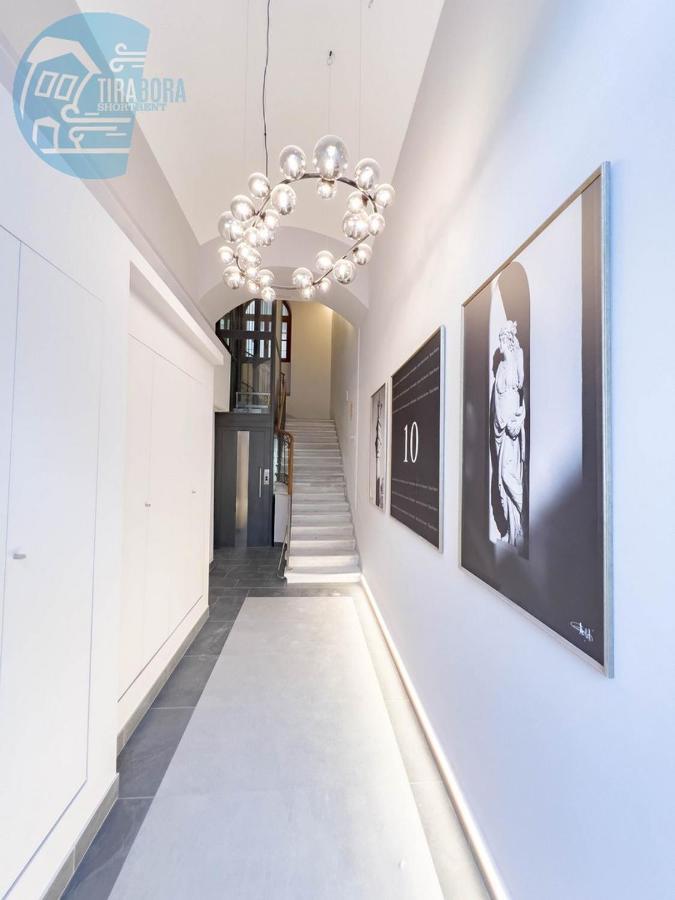 Piazza Della Borsa 3C Tirabora Short Rent Apartment Trieste Exterior photo