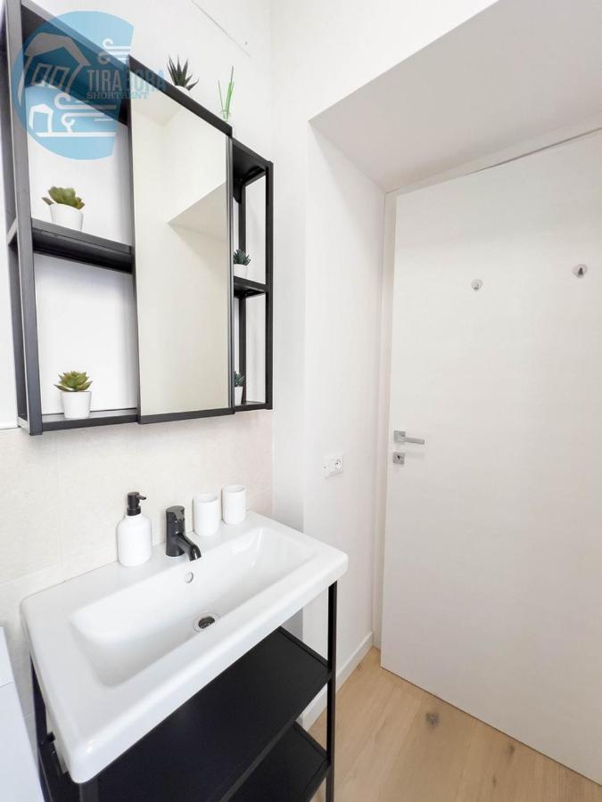 Piazza Della Borsa 3C Tirabora Short Rent Apartment Trieste Exterior photo